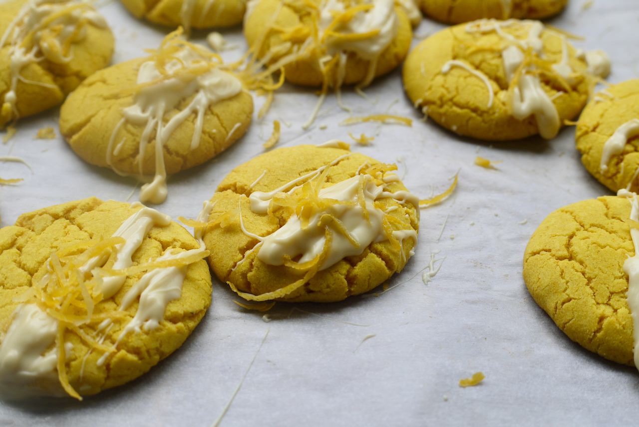 lemon turmeric cookies, focussing on one cookie